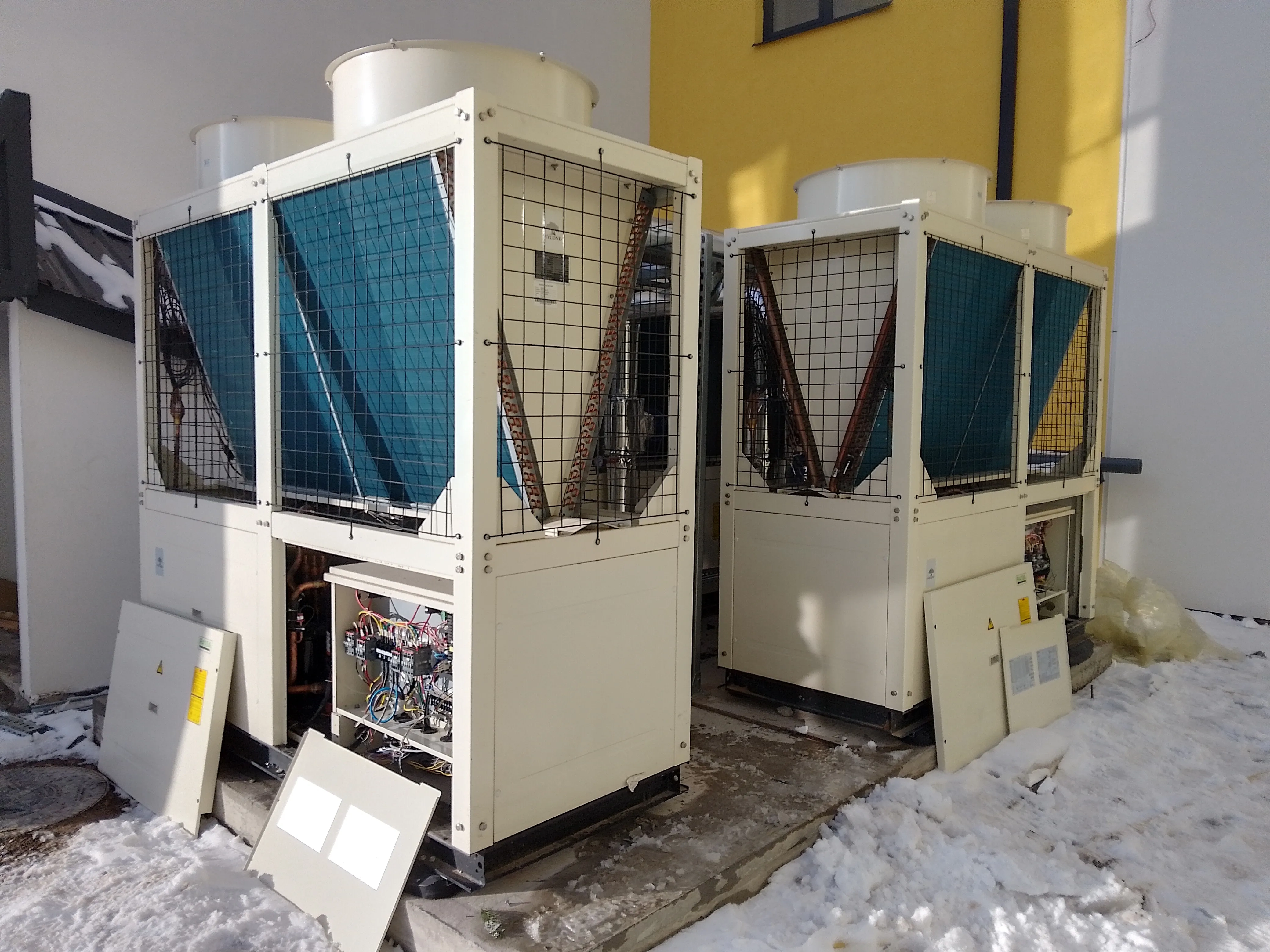Kommerzielles Einzelhandelsklimasystem betrieben von Mycond Modular Heat Pump